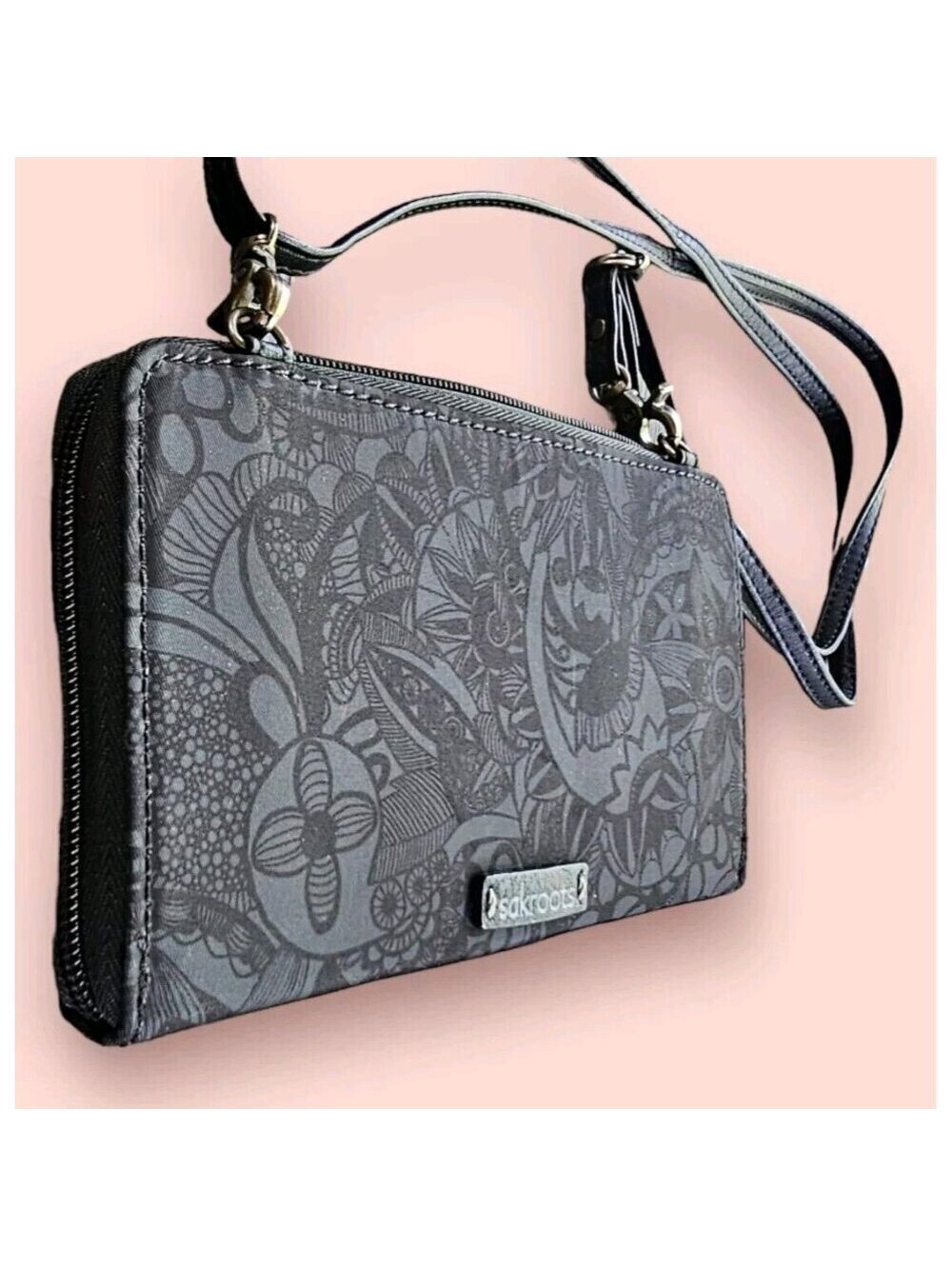 The Sak Sakroots Large Smartphone Crossbody Black-Tonal Spirit Desert PURSE - Picture 10 of 15